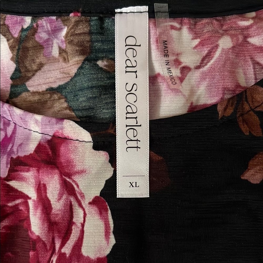 Dear Scarlett Wrinkle Free Bulgari Floral - Size XL - Picture 3 of 4